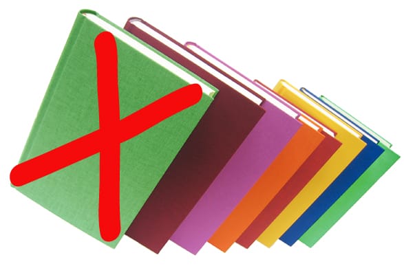 ein Bpcherstapel mit einem durchgestrichenen Buch als Symbol für Widerruf